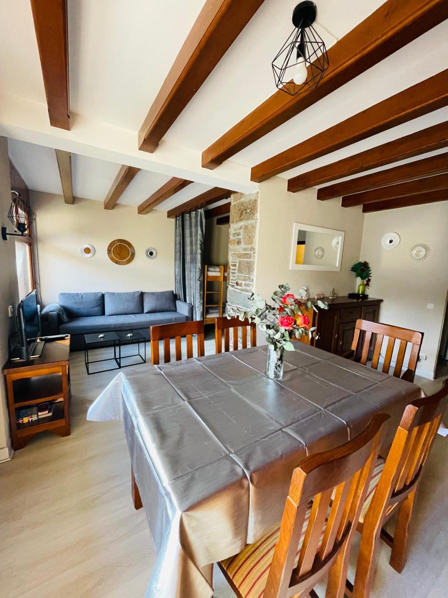 Appartement 58 M2 Avec Piscine Interieure Vue Montagne Centre Village , Parking Prive Saint-Lary-Soulan Exterior photo